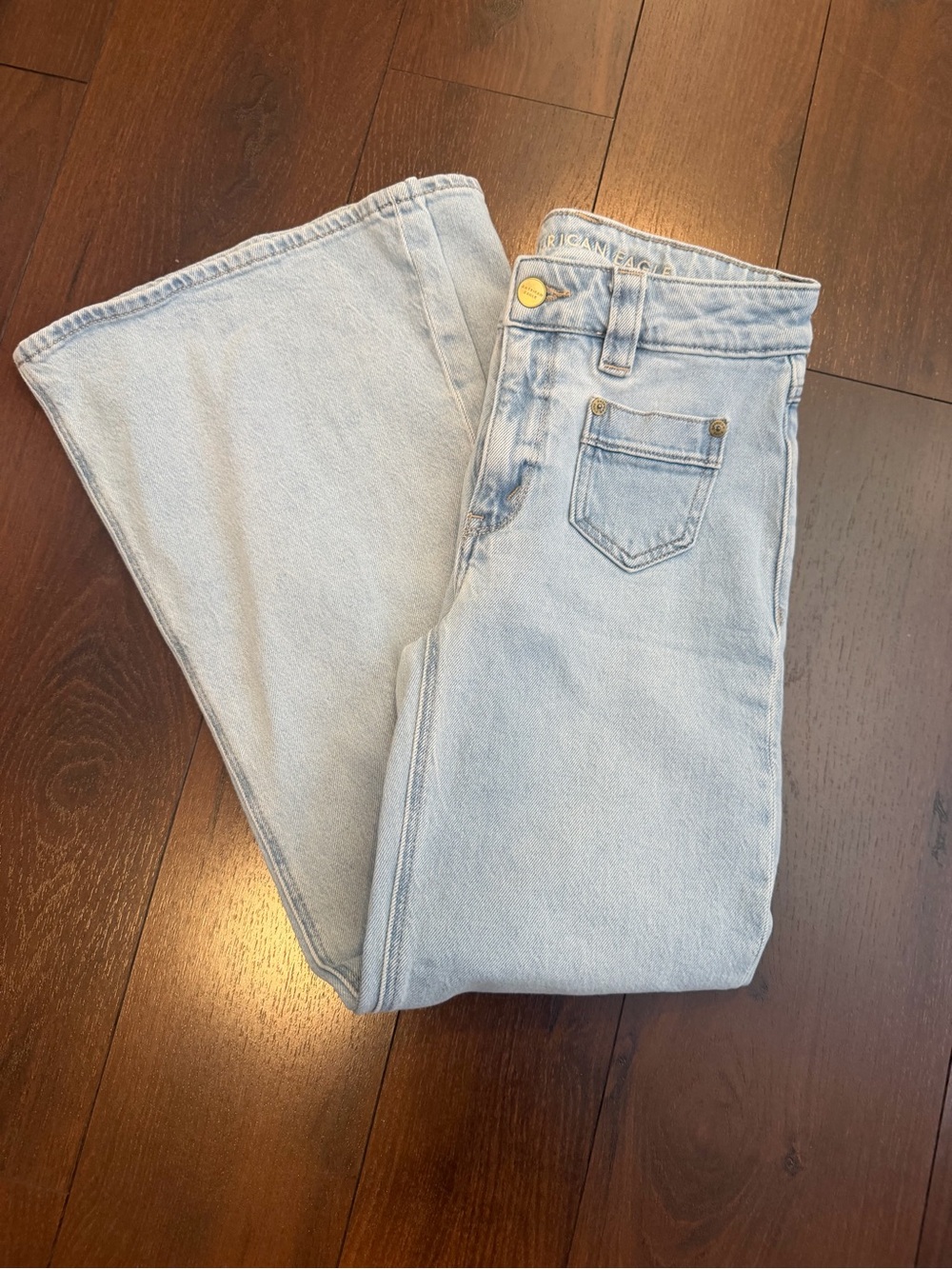 American Eagle High-Rise Flare Jeans Light Wash Front Flap Pocket Size 000 Short